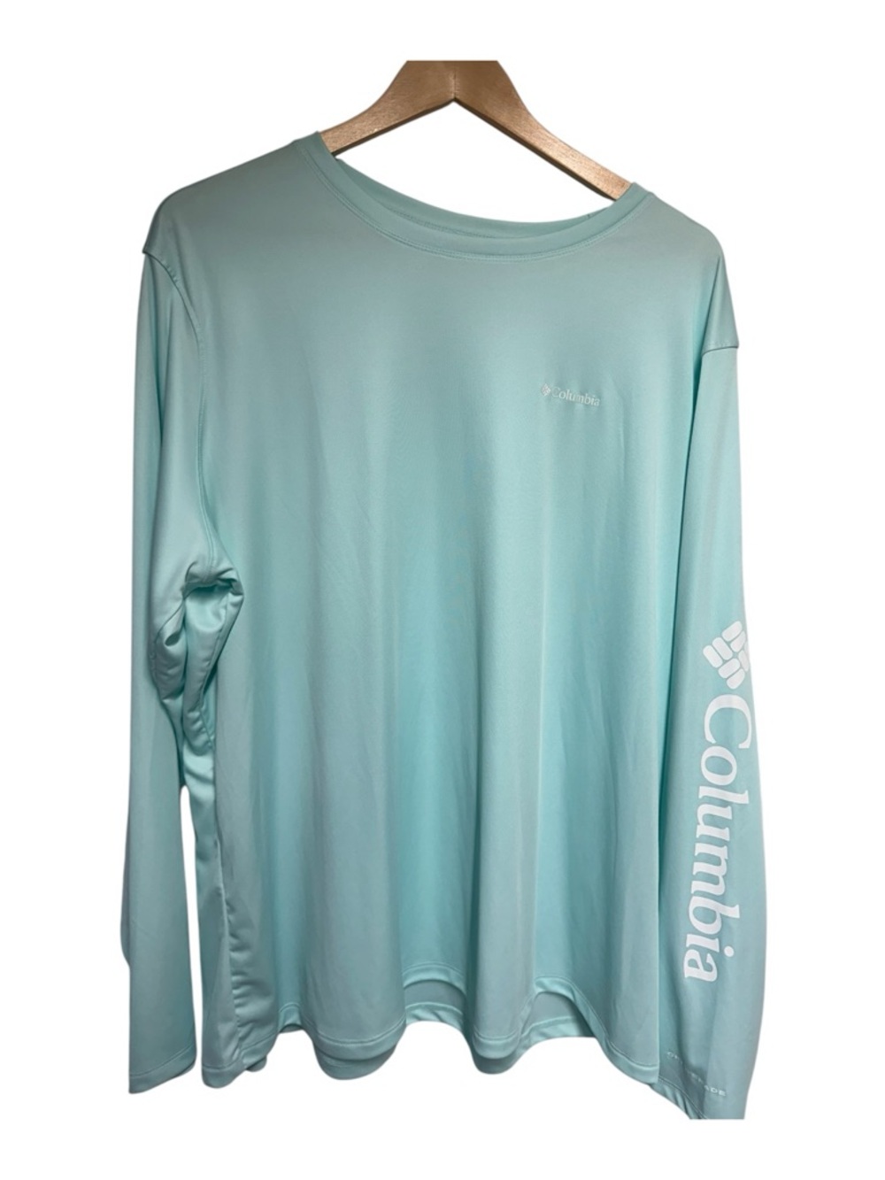 Columbia Shirt Long Sleeve Omni-Shade  Shirt Size 3X Mint Green 
New with tags